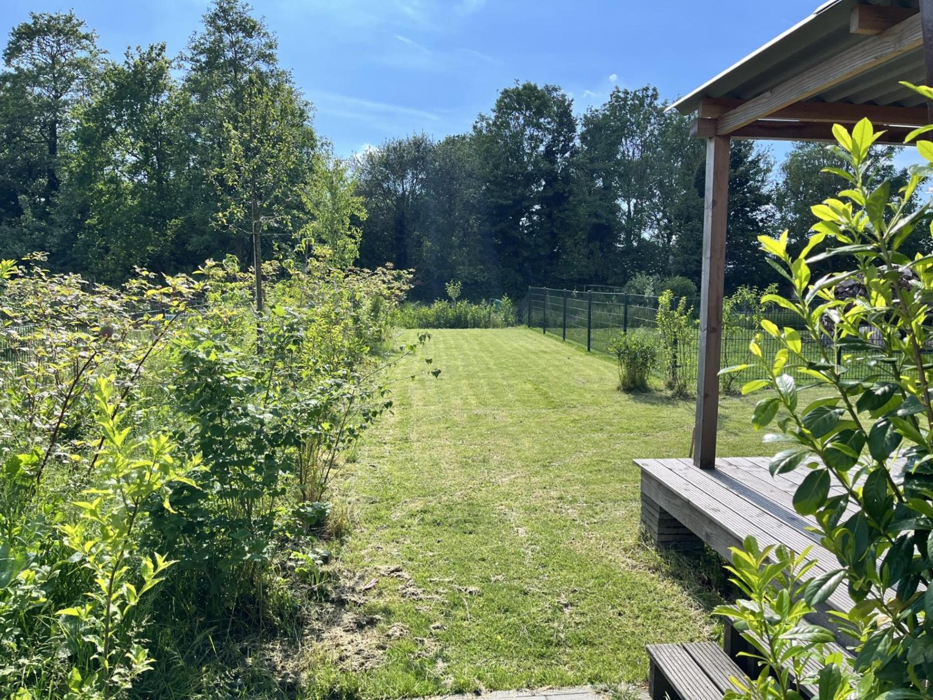 Vrijstaand Chalet Met Veel Buitenruimte En Veranda Zuid-Scharwoude Luaran gambar